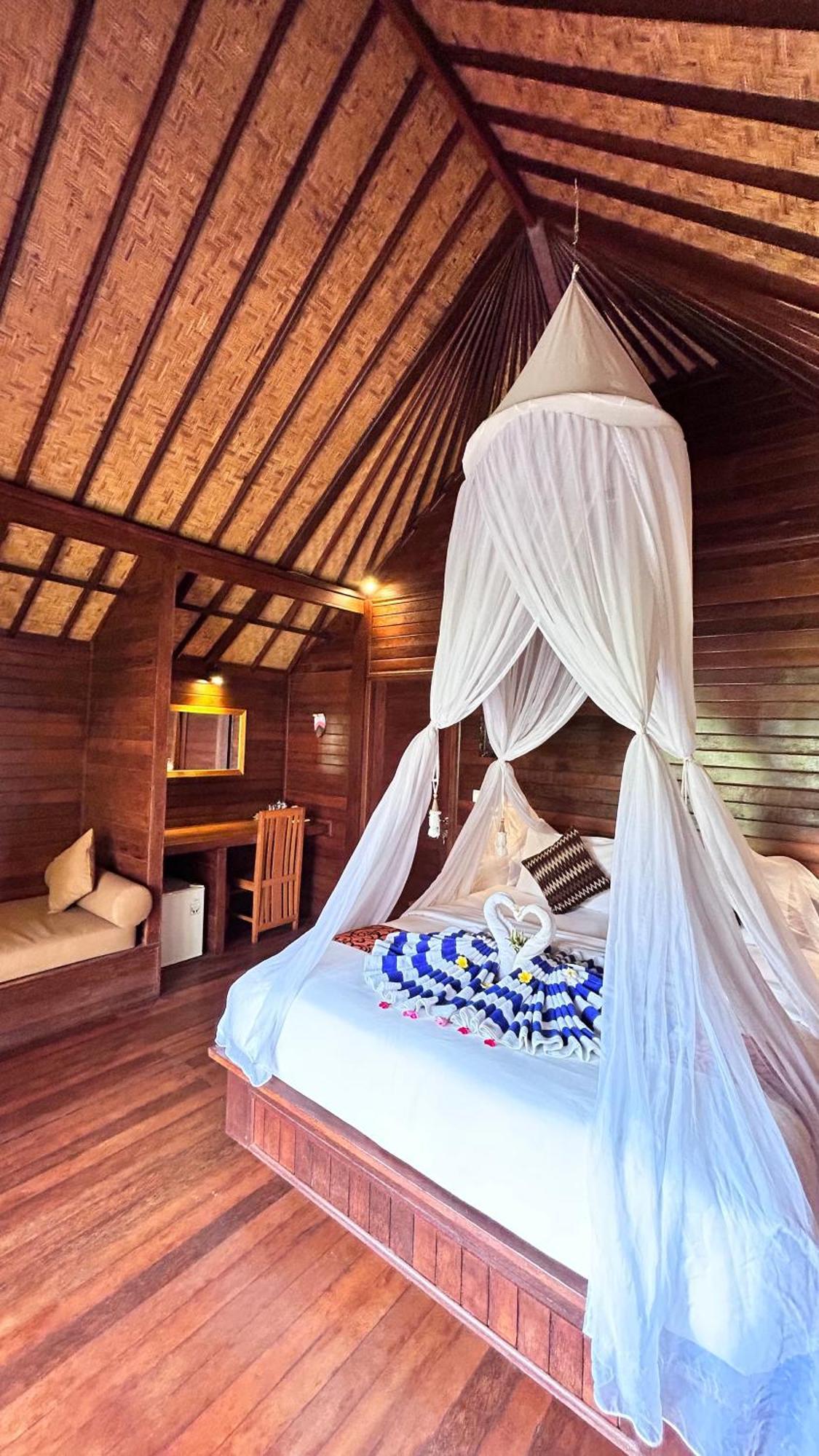Hotel Lembongan Seaview Nusa Lembongan Exterior foto